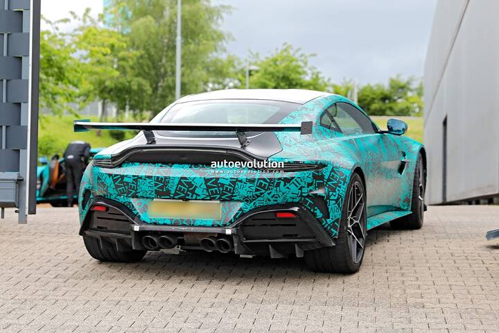 spy-photos-2027-aston-martin-vantage-rs-newcarscoops-with-more-production-intent-parts_21