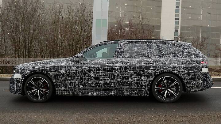 fotos-bmw-serie-5-touring-2027-pruebas-desarrollo-2026111883-1767705603_11