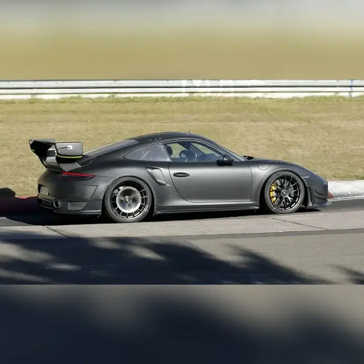 Efsane Flachbau Geri mi Dönüyor Porsche, Nürburgring’de gizemli bir Slantnose 911 prototipi ile (2)