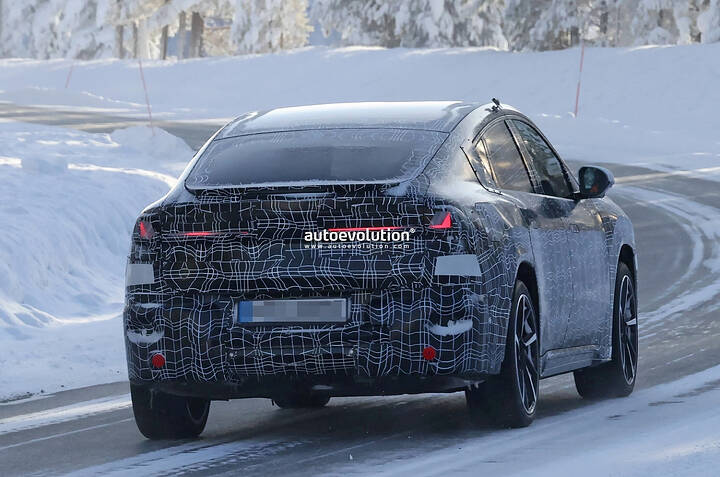 2027-bmw-ix4-spyshots-newcarscoops-0008