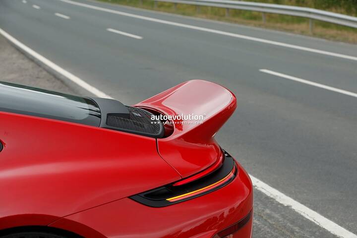 spy-photos-2027-porsche-911-gt3-nurburgring-prototype-spotted-with-retro-tastic-ducktail-spoiler_16