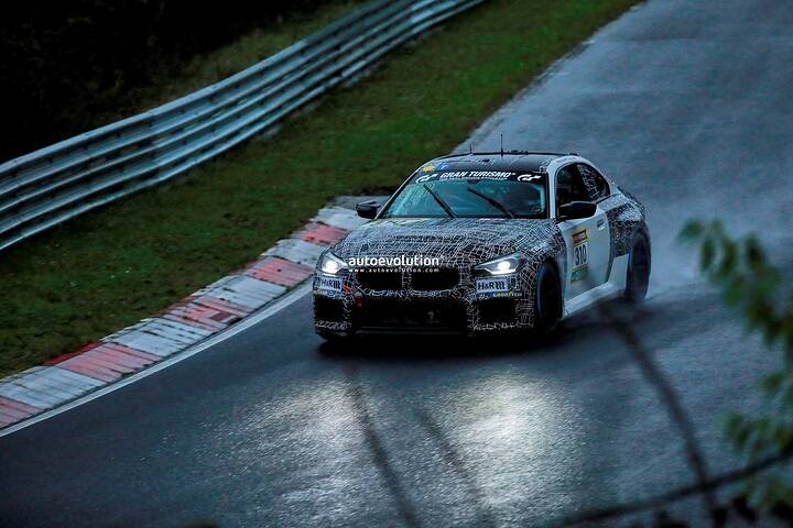 bmw-s-new-m2-racing-car-spied-at-the-nurburgring-competitional-debut-scheduled-for-2026_16