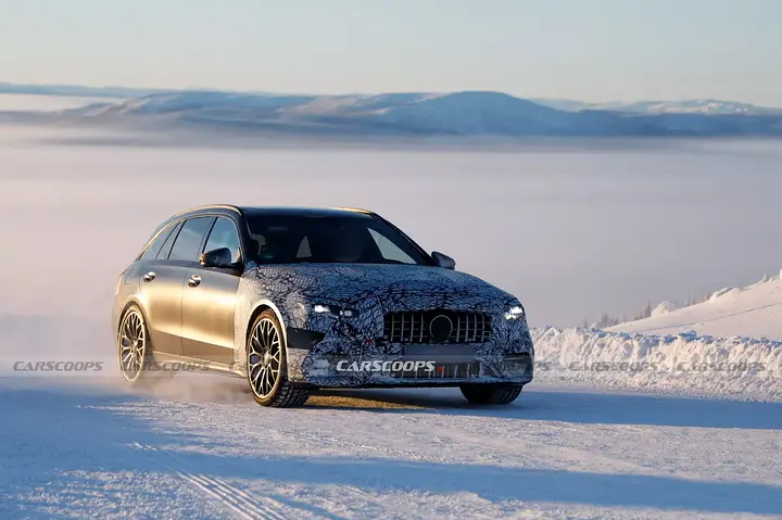 2028-Mercedes-AMG-C53-Wagon-27-2048x1365