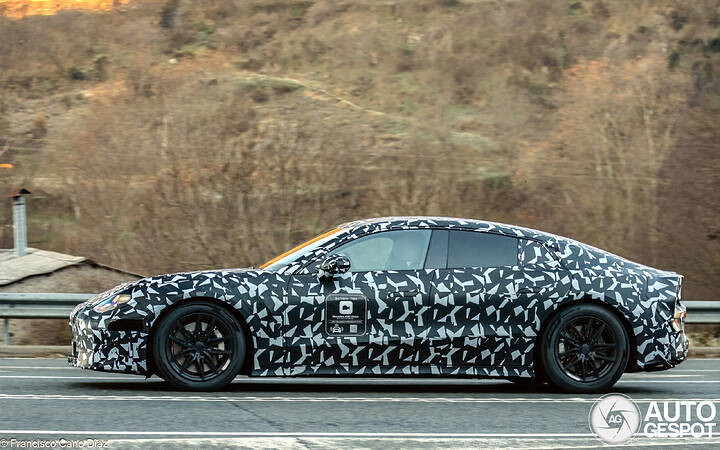 mercedes-amg-gt-4-door-coupe-ev-d7d03-c960805122025150724_4