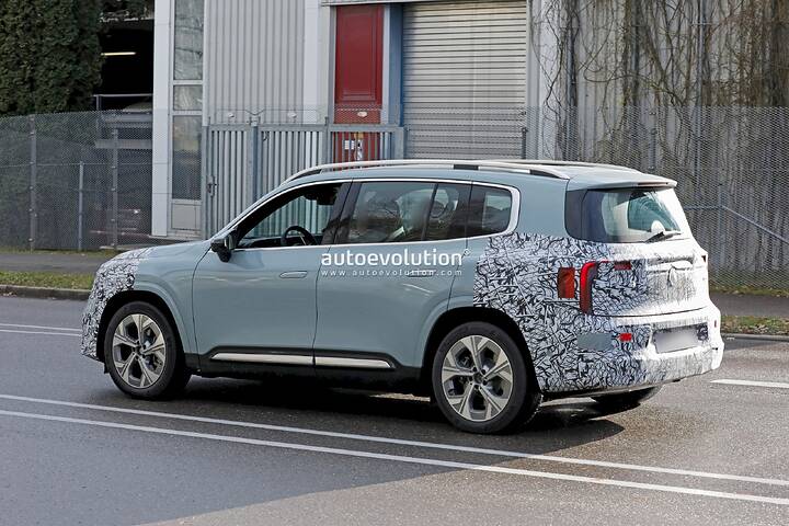 2026-mercedes-benz-glb-eq-sheds-more-camo-ahead-of-the-december-8-unveiling_13