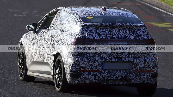 audi-sq2-e-tron-2027-fotos-espia-nurburgring-2025111149-1763571362_14