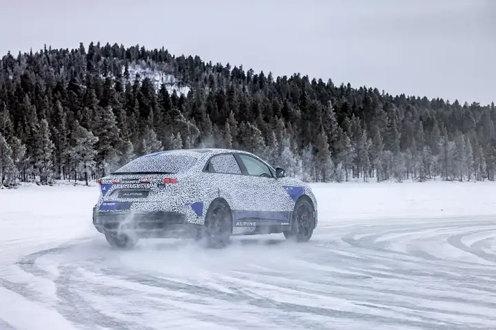 Alpine-A390-winter-test-00038-1536x1025