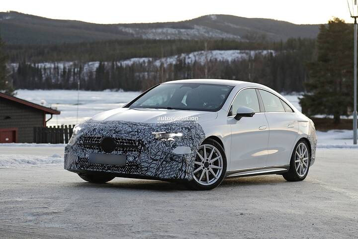 2026-mercedes-benz-cla-snapped-with-less-camouflage-than-before_3