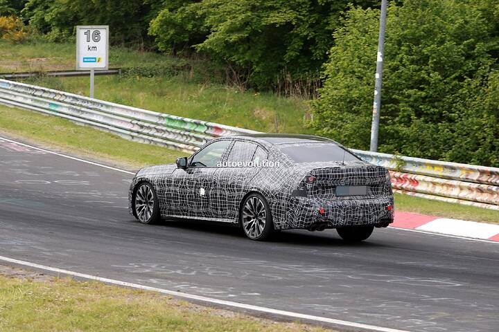 new-bmw-m350-is-a-baby-m3-for-every-day-driving_9