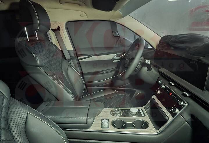 imgi_10_2027 Genesis GV80 Hybrid Interior Revealed_newcarscoops
