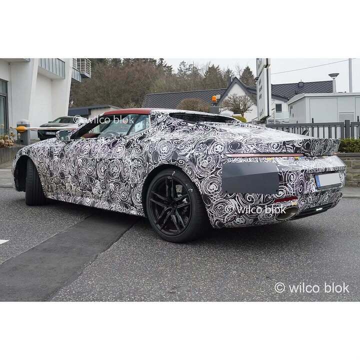Caught the stunning BMW Skytop near the BMW test centre in Nürburg!#bmw #skytop #bmwskytop #prototype #erlkönig #spyshot #carspy #nürburgring #Germany #limitededition #luxury #lifestyle #8series #m8 #8er #freudeamfahren (2)