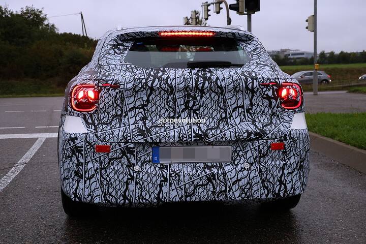 imgi_44_this-is-the-all-new-2027-mercedes-benz-gla-before-youre-supposed-to-see-it_10