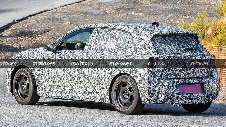 peugeot-e-208-2027-fotos-pruebas-desarrollo-2026116749-1790857516_17