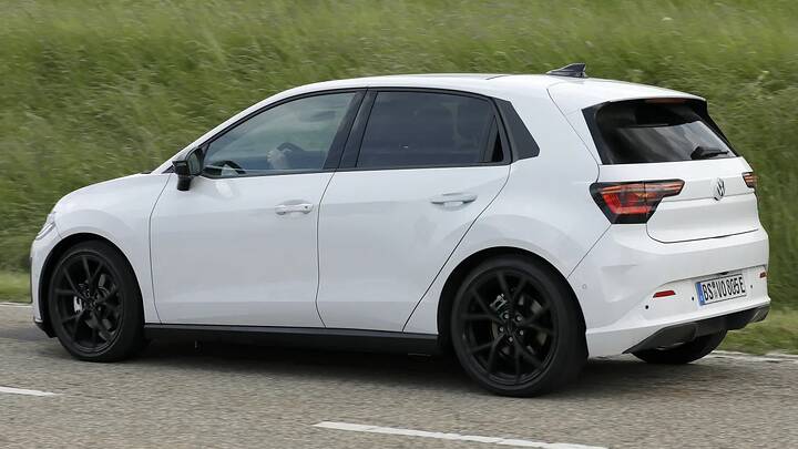 VW ID2 spy shots - rear angled_jglvft