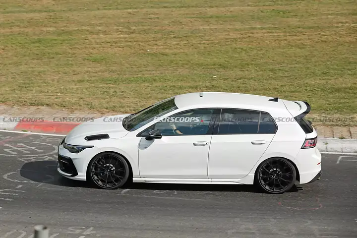 VW-Golf-R-350-Scoop-822-6-1536x1025