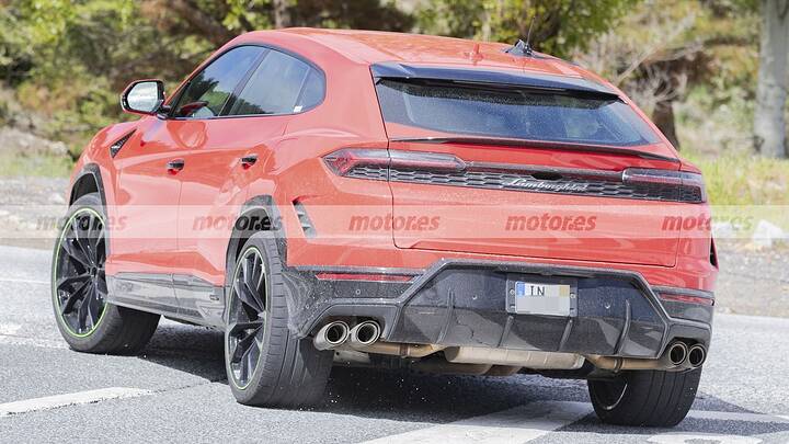 Audi has been keeping this to itself, the upcoming Q8 is already being tested with the best of Lamborghini under the hood.