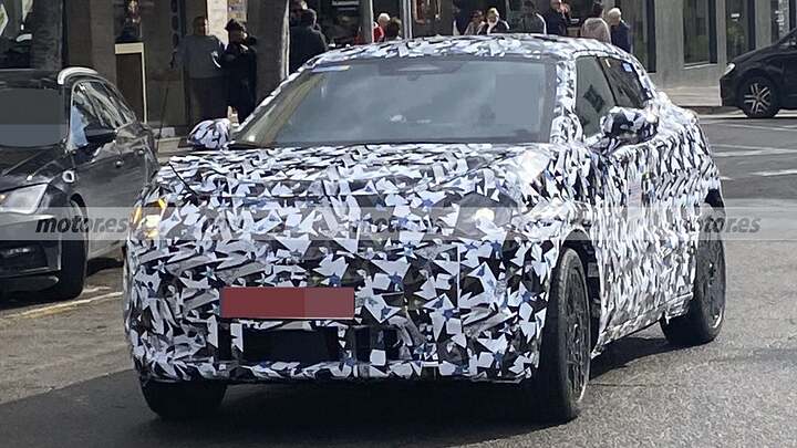 First spy photos of the new 2026 Nissan JUKE, the SUV that promises to surprise everyone again 2