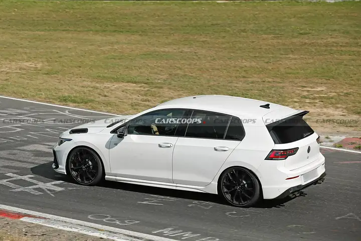 VW-Golf-R-350-Scoop-822-7-1536x1025