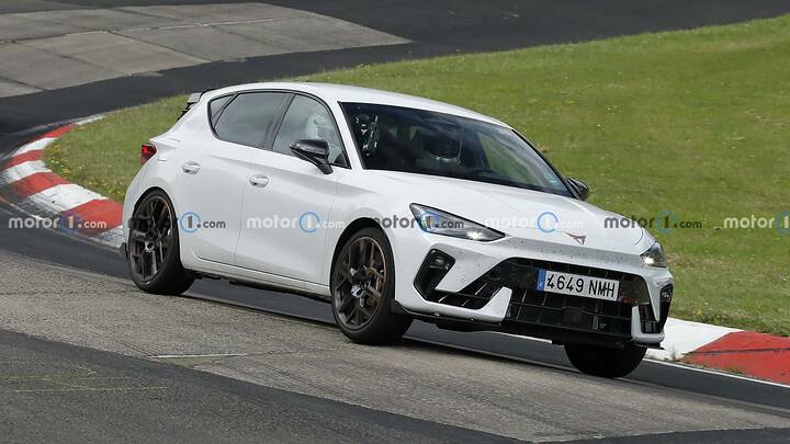 2027 Cupra Leon VZ TCR_newcarscoops_3222