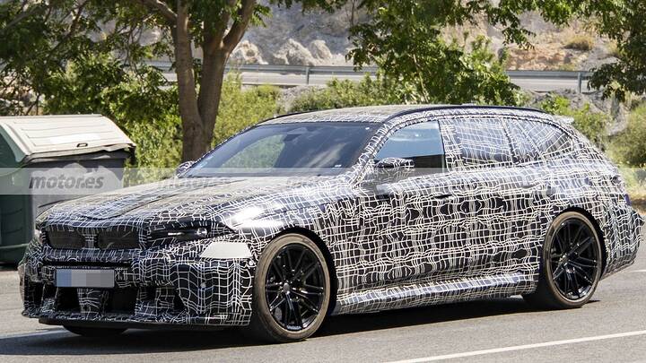 bmw-m5-touring-2026115151-1783353607_5