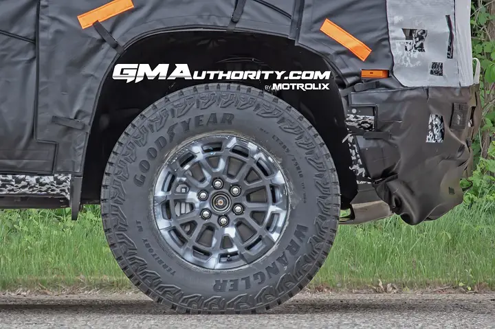 2027-Chevrolet-Silverado-ZR2-1500-Prototype-Spy-Shots-May-2025-Exterior-012-35-Inch-Goodyear-Territory-MT-tire-18-inch-wheel