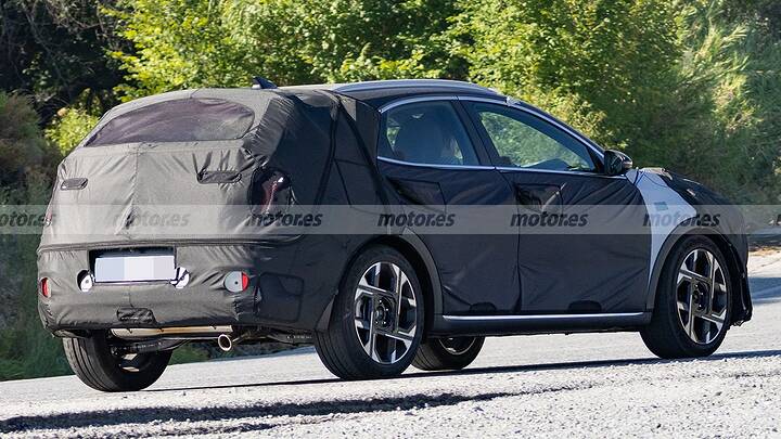 kia-xceed-2026-newcarscoops-2025109680-1755722999_10