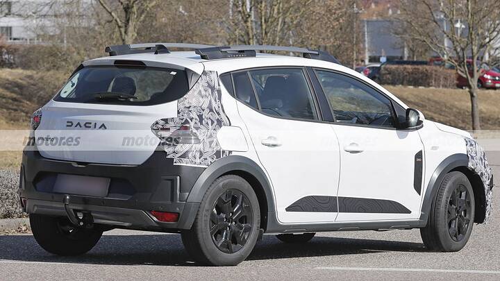 dacia-sandero-stepway-facelift-2026-fotos-espia-2025107104-1741683387_11