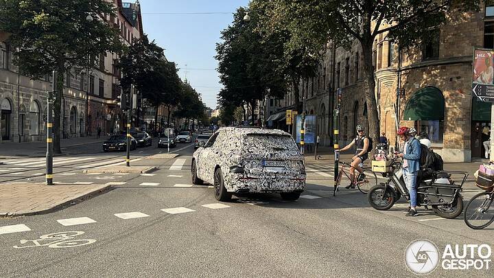 audi-sq9-2027-5b39c-c770408092025155154_10