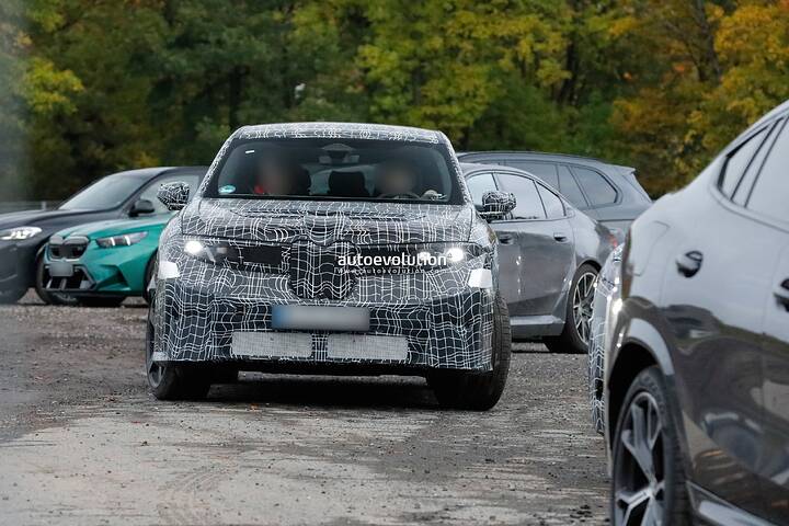 imgi_58_bmw-s-ix3-m-spied-up-to-1000-hp-rumored_14