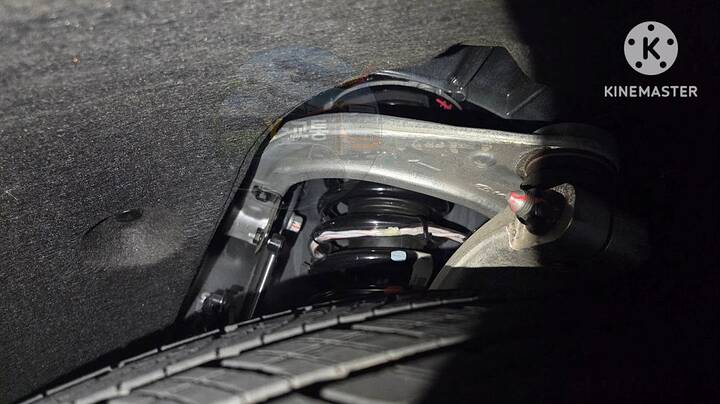 thumb-2027 Genesis G90-newcarscoops-_950x534