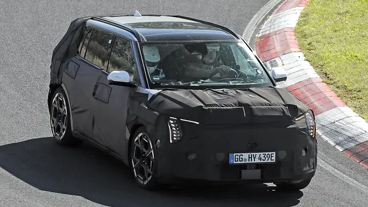 Kia EV3 GT - front 3_4_newcarscoops_1