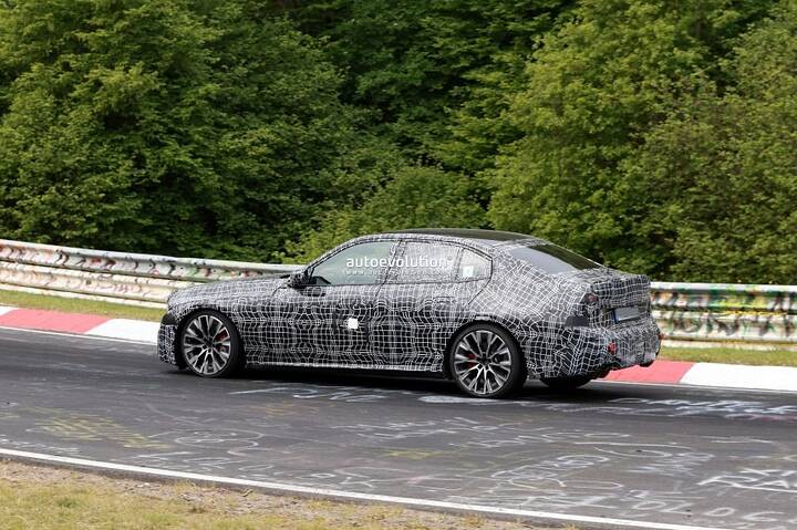new-bmw-m350-is-a-baby-m3-for-every-day-driving-thumbnail_8