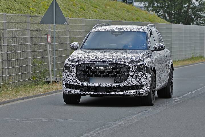 imgi_59_audi-sq9-spied-testing-at-the-nurburgring-will-rival-mercedes-amgs-gls-63_15
