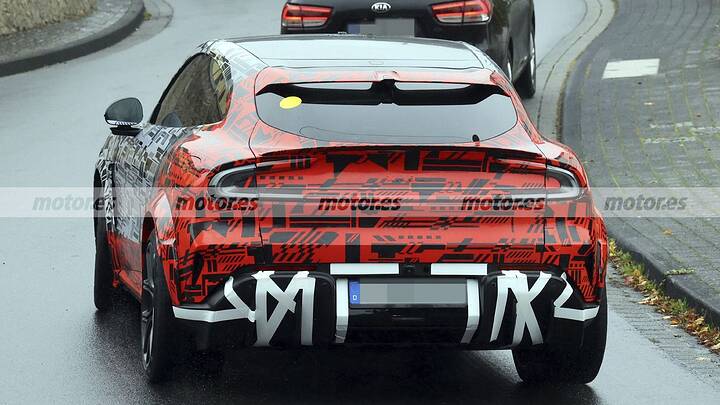 El nuevo Xiaomi YU7 GT quiere destronar a Ferrari, cazado en Nürburgring con más de 1.000 CV 12