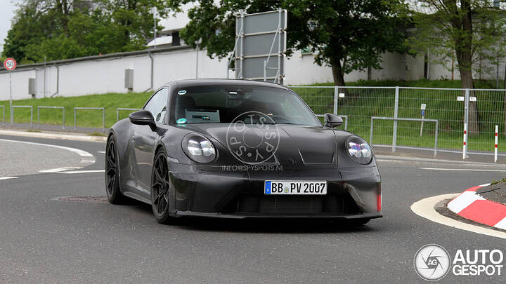 porsche-992-gt3-touring-mkii-c964123052024214921_1