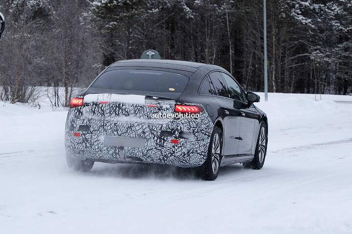 imgi_46_mercedes-eqs-is-getting-a-new-face-newcarscoops_11