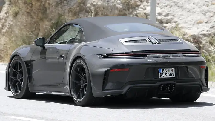 Porsche 911 Speedster Mule - rear 3_4_xyvlxs