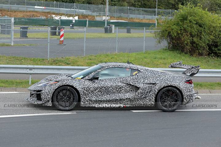 Chevrolet-Corvette-Z06-10