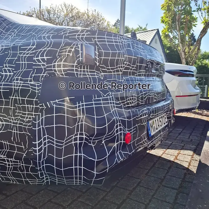 BMW designers did not lean back when they redesigned the 7 Series for a facelift   #BMW7seriesLCI #BMW7series #The7series #7series #7seriesLCI #BMW7 #BMW7G70 #BMWG70 #BMWi7 #BMW7er #Siebener #LifeCycleImpulse #SheerDrivingPleasure #Freudea