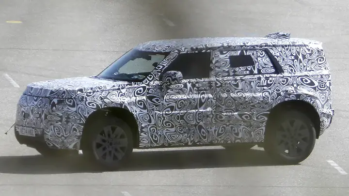 Baby Electric Land Rover Defender Sport - front angled_vwslod