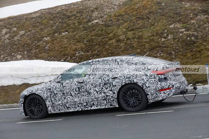 audi-rs-6-sportback-e-tron-fotos-espia-2025-2024102980-1719829694_14