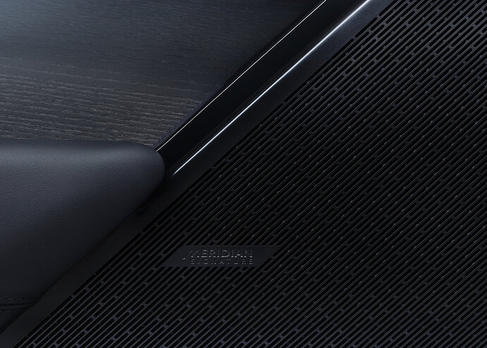 INTERIOR - NEW RANGE ROVER VELAR