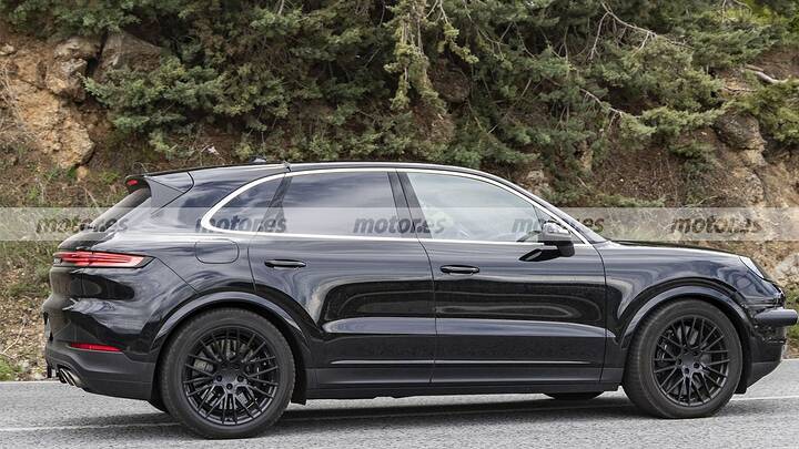 porsche-cayenne-2027-fotos-espia-2025108152-1747241899_8