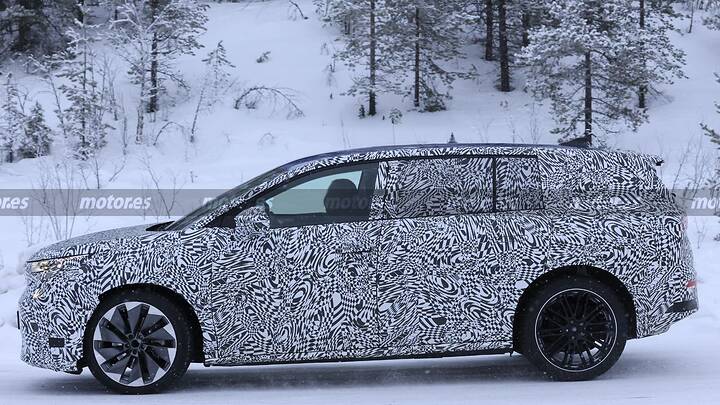 skoda-peaq-2027-fotos-espia-2026112414-1770284784_11