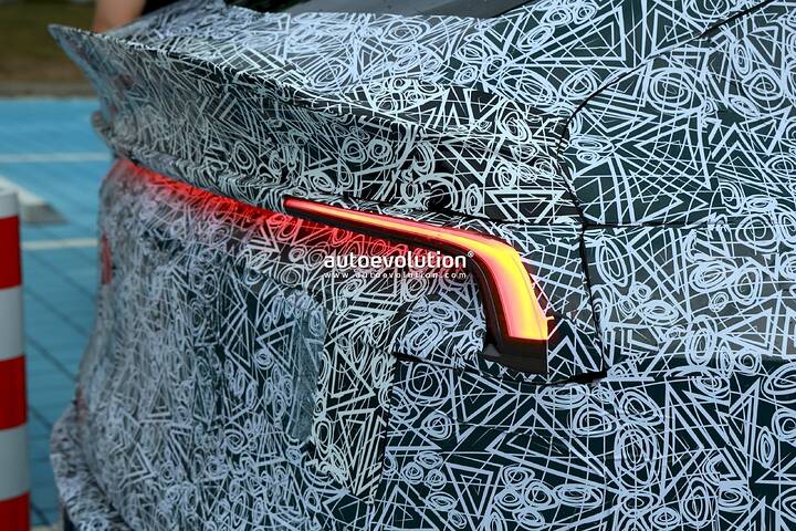 imgi_56_2026-tesla-model-y-l-caught-testing-on-the-nurburgring-european-model-confirmed_8