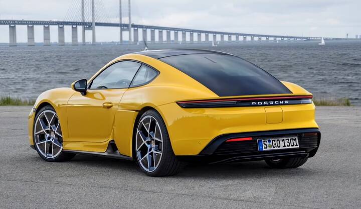 the electric 718 Cayman25-02-19 220538