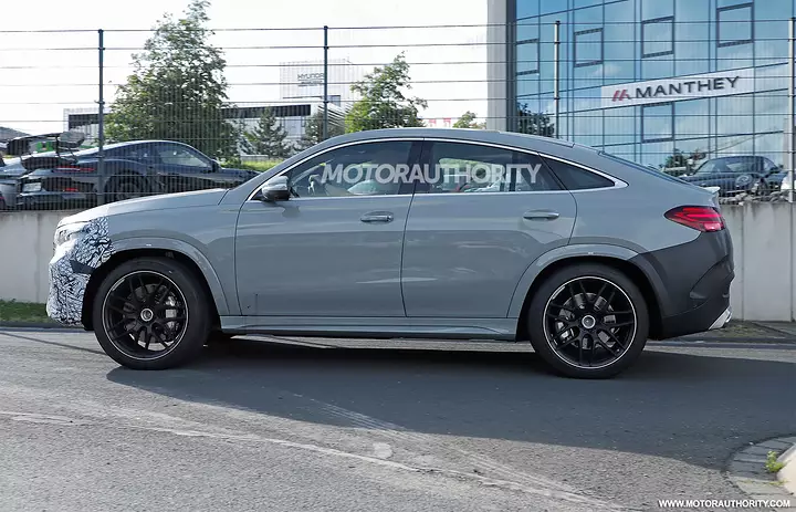 2027-mercedes-benz-amg-gle-53-coupe-facelift-spy-shots--photo-via-baldauf_100935018_h