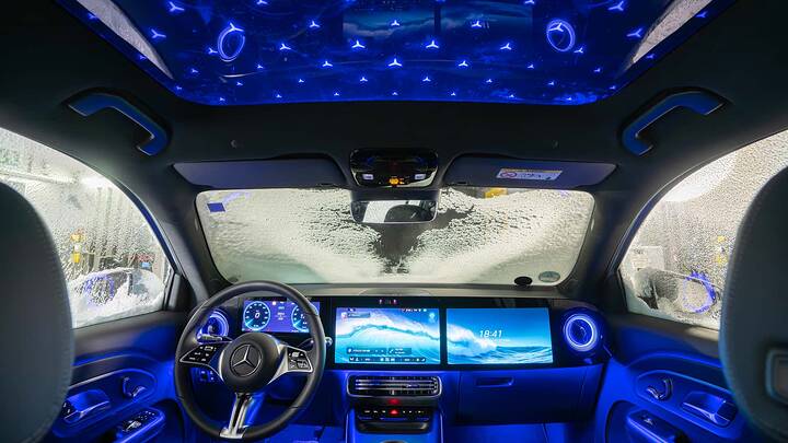 2027-mercedes-glb-interior