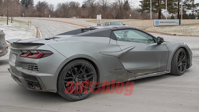 2024 Chevrolet Corvette E-Ray prototype (5)