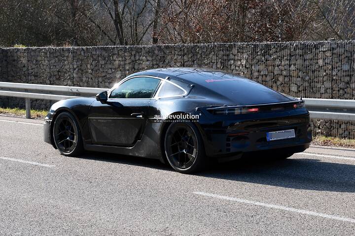 porsches-718-cayman-ev-looks-hot-probably-sounds-like-an-expensive-fridge_24